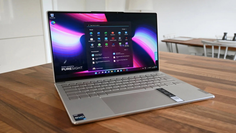 لپ تاپ Yoga Slim 9i لنوو در لیست بهترین لپ ‌تاپ‌ های 2023